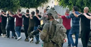 অধিকৃত পশ্চিম তীরে ইসরাইলি বাহিনীর অভিযান; গ্রেপ্তার ১৪ ফিলিস্তিনি